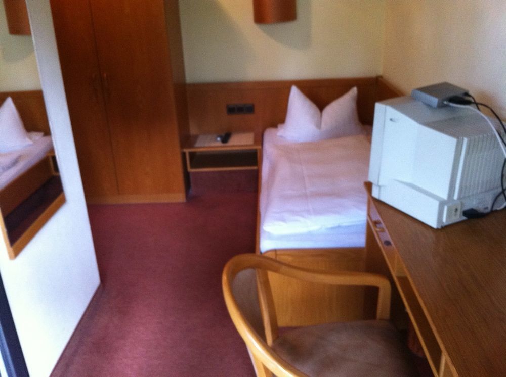 Hotel Bacchusstube Garni Goldbach  Exteriör bild